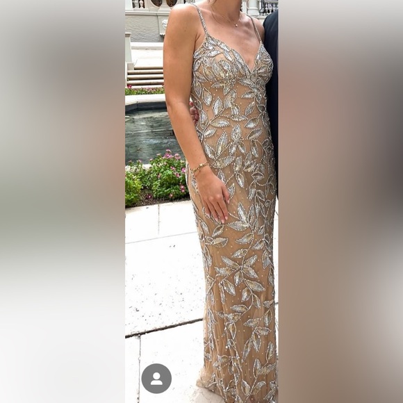 Sherri Hill Dresses & Skirts - Sherri Hill Brown and Cream Maxi Gown Sleeveless Plunge